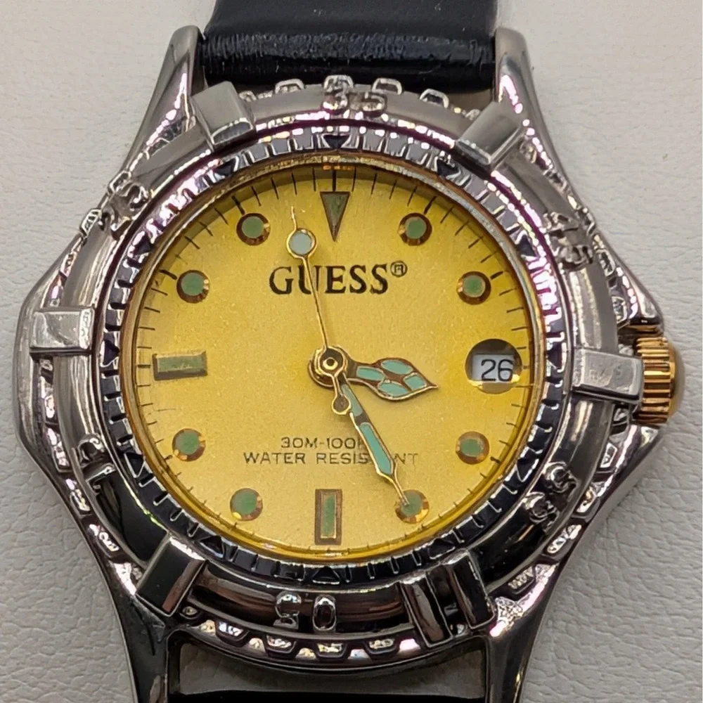 Guess 1995 quartz
